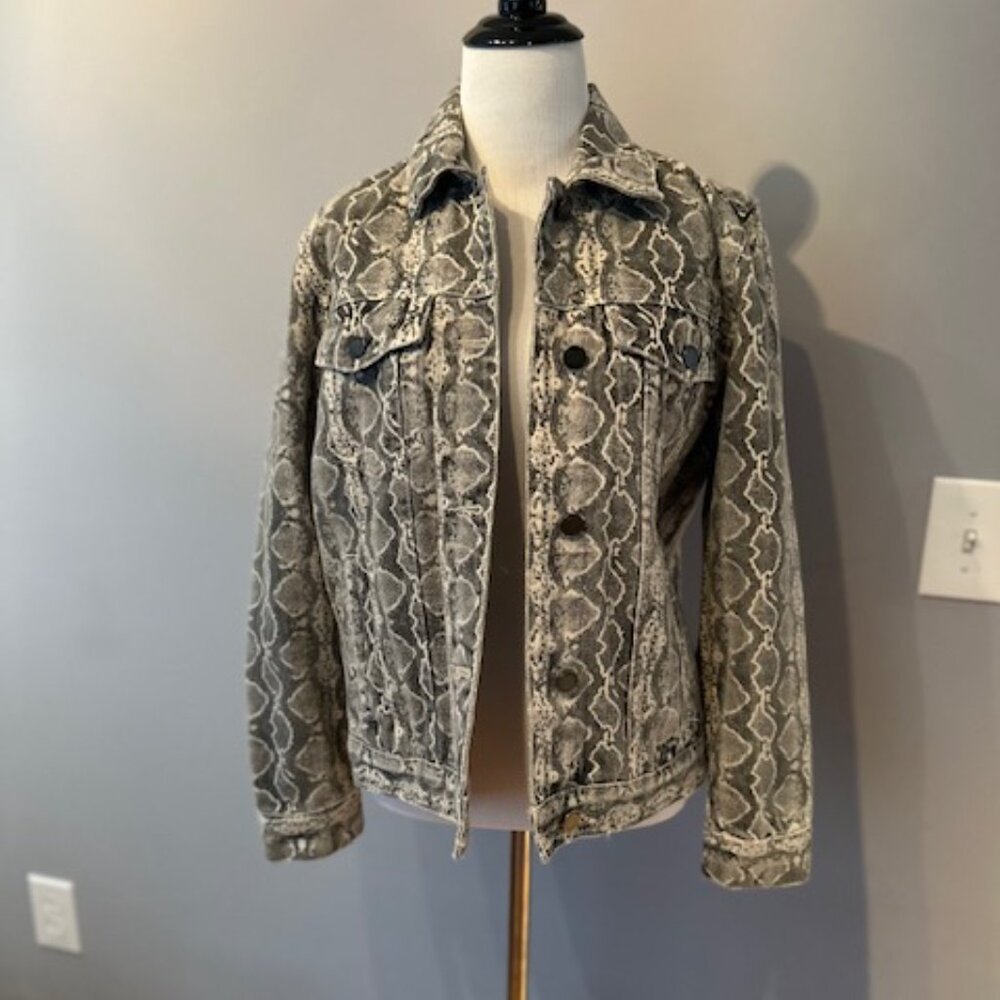 Blank NYC Animal print jean jacket size  XS Worn twice!!